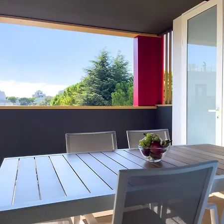 Apartmán Trilocale Di Nuova Costruzione Con Garage *