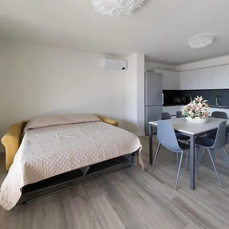 Trilocale Di Nuova Costruzione Con Garage Apartmán Lignano Sabbiadoro