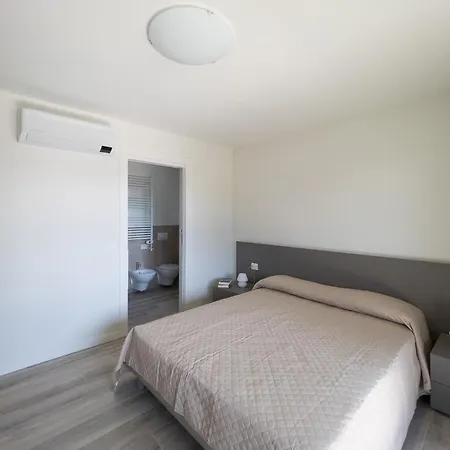 Appartamento Trilocale Di Nuova Costruzione Con Garage Lignano Sabbiadoro