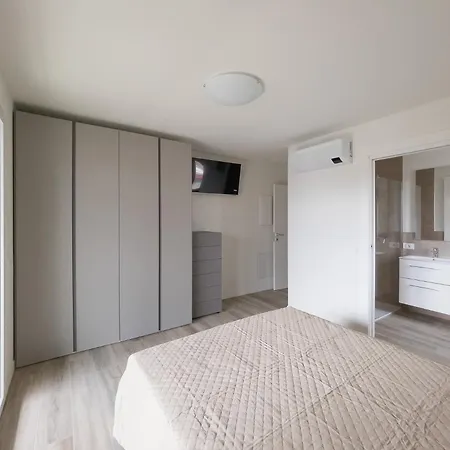 Apartmán Trilocale Di Nuova Costruzione Con Garage