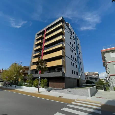Trilocale Di Nuova Costruzione Con Garage Apartmán *